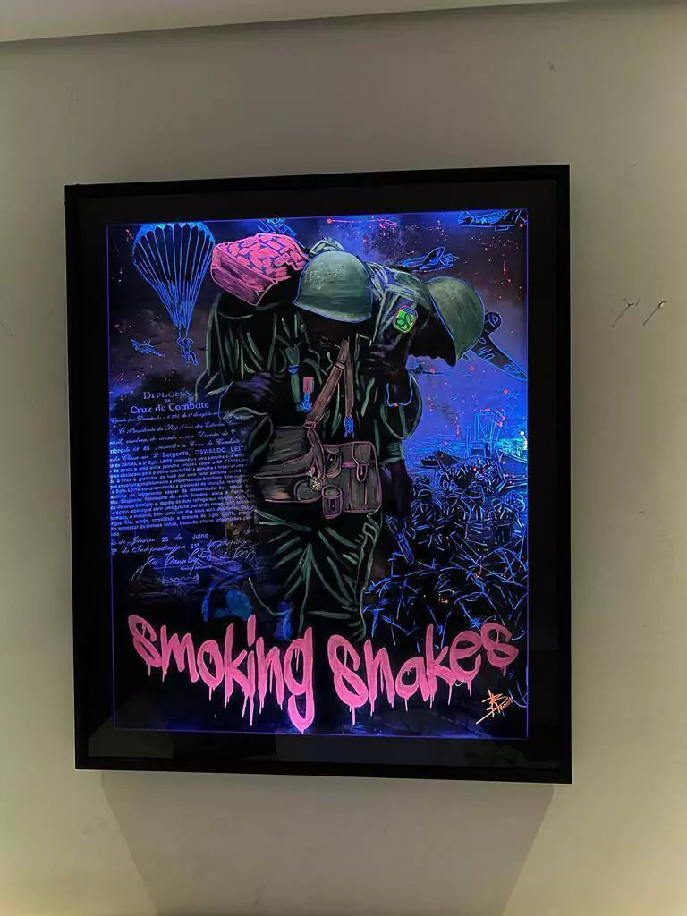 Quadro SMOKING SNAKES Luminicente Recarregável